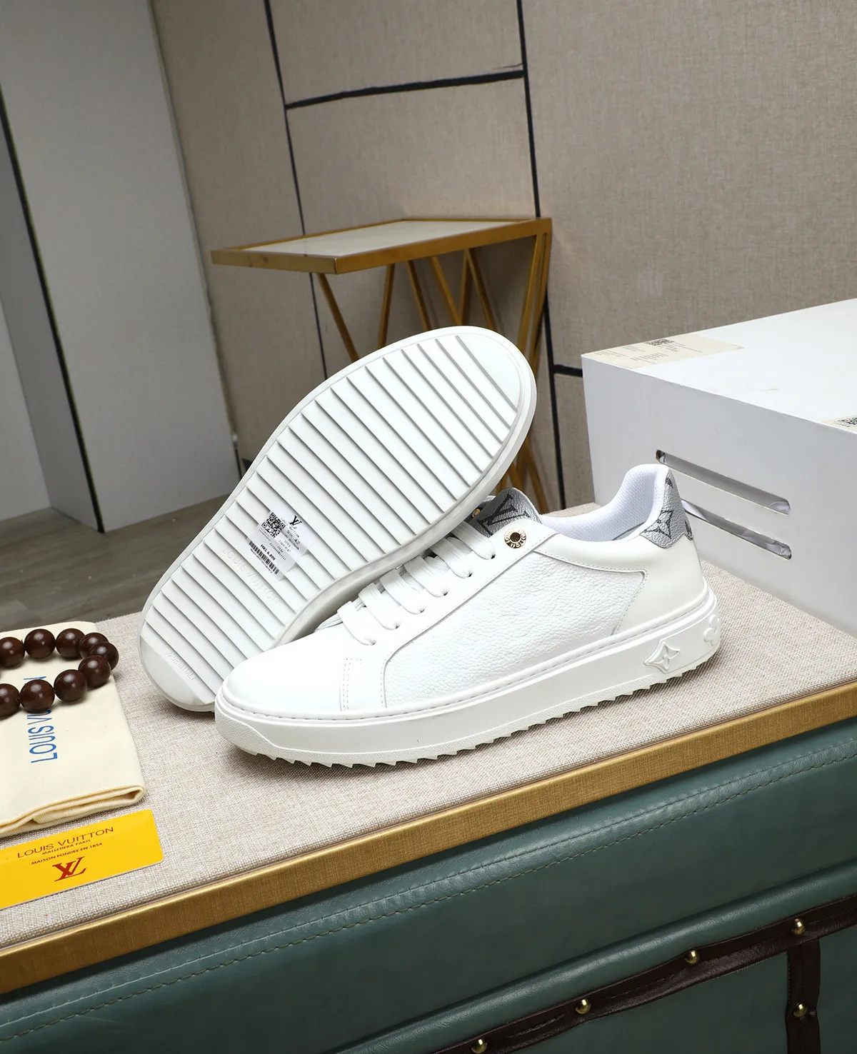 Men's men's shoes 💰540 📛📛(Niuli) high-end [LOUIS VUITTON] Louis Vuitton official website synchronized new products 👟Milan fashion catwalk style 🇰🇾🇰🇾LV family logo, celebrity style, a must-have for fashionistas ⚠️Top-layer calfskin ➕Cow leather lining ➕Mesh lining Official website original special outsole👞Number 38-44